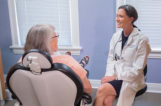 Create a New Smile With a Cosmetic Makeover